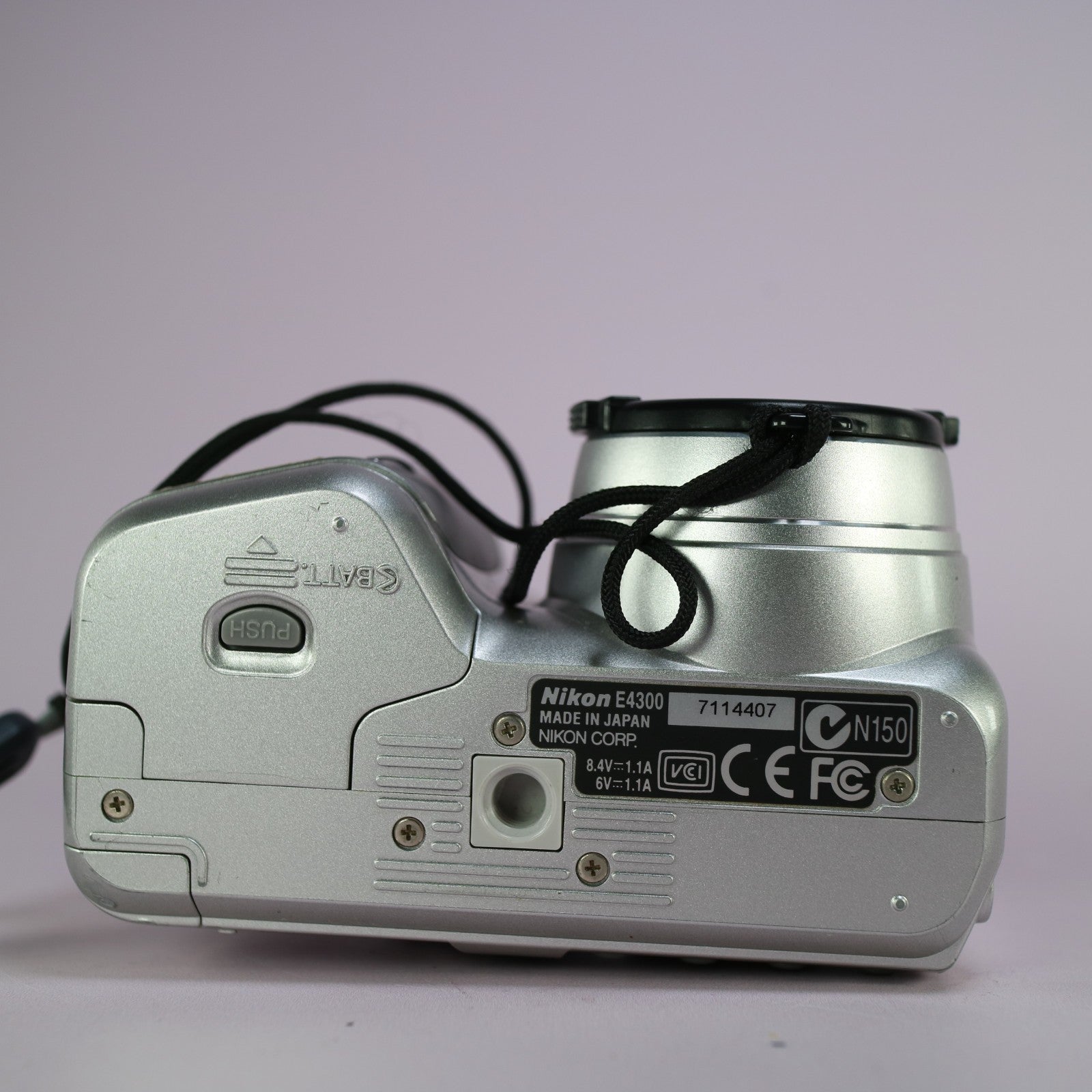 Nikon Digital Camera Coolpix 4300 4.0MP Silver Tested