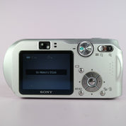 Sony Digital Camera Cybershot DSC-P200 7.2MP Silver Tested Full Set
