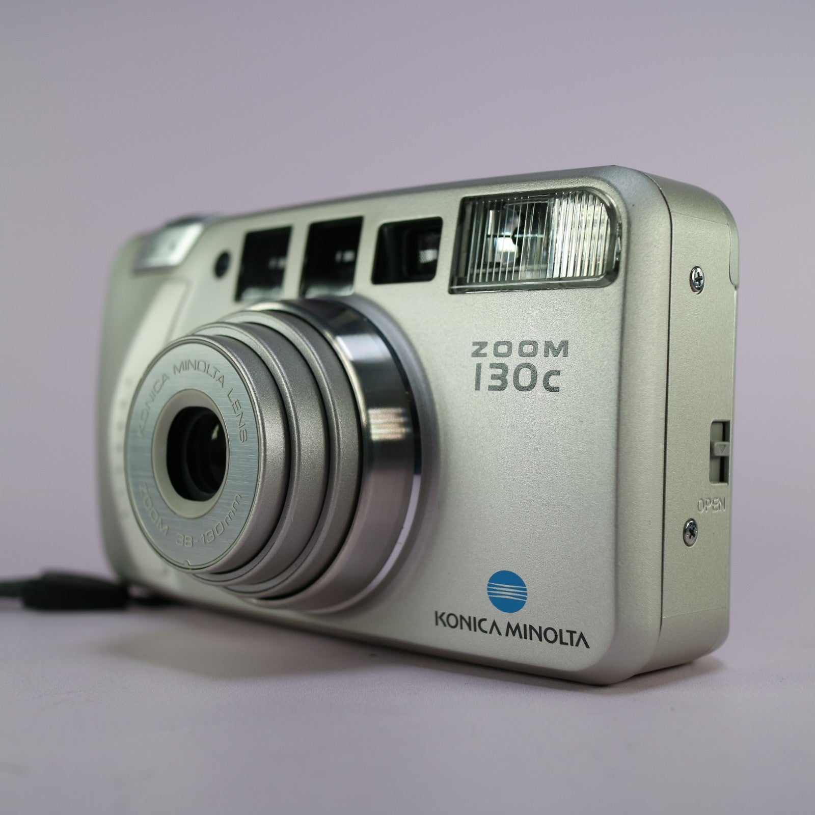 Minolta Zoom 130c 35mm Film Point and Shoot Camera Silver Tested