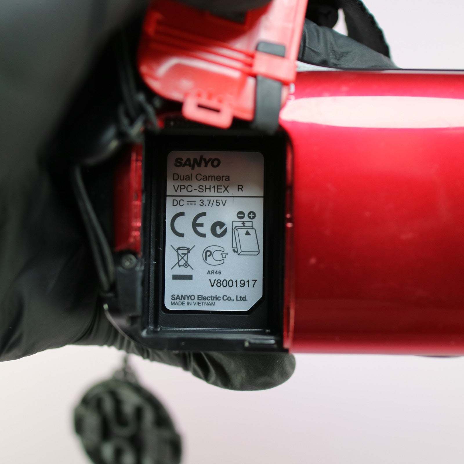 Sanyo Xacti VPC-SH1 Digital Camcorder Red Tested