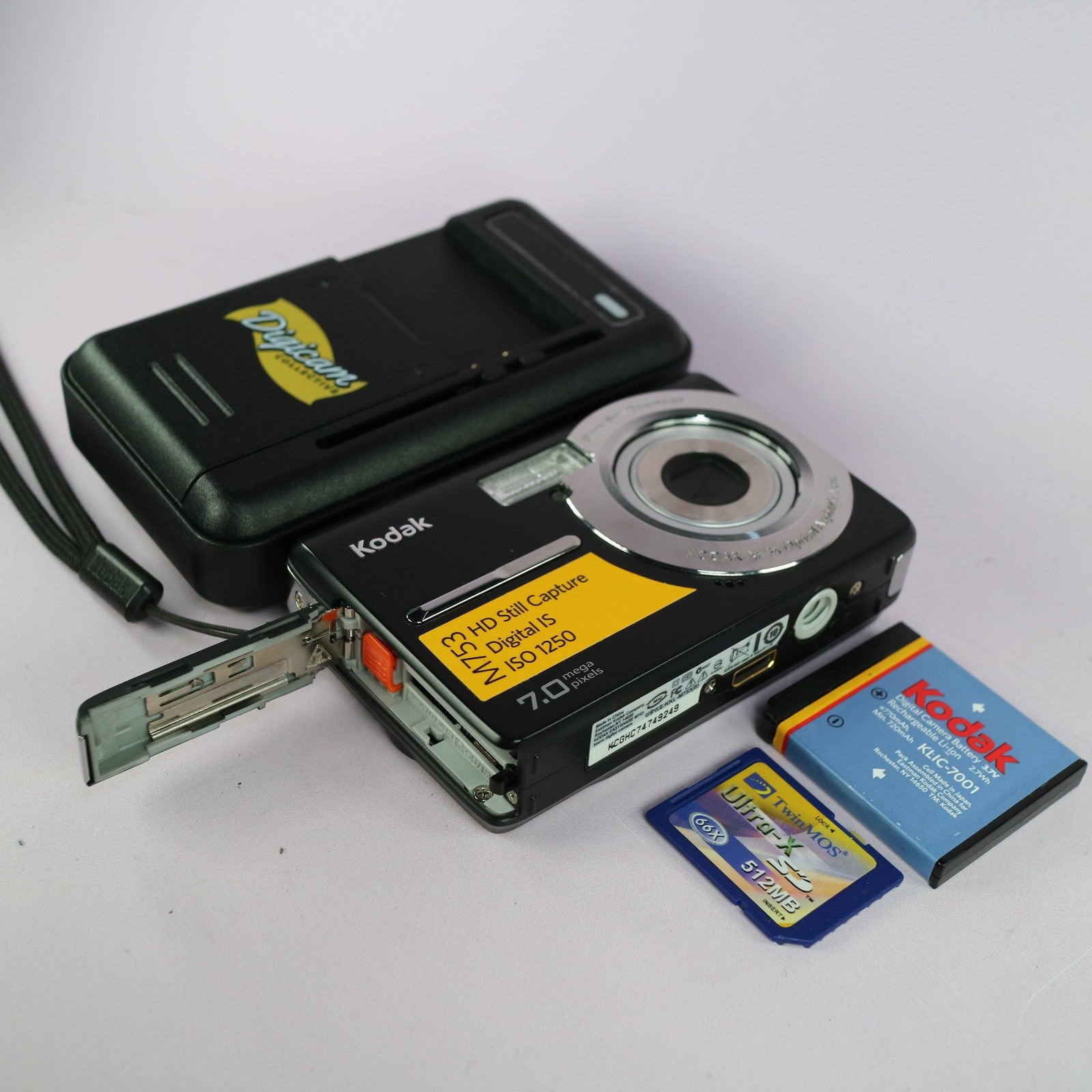 Kodak Digital Camera EasyShare M753 7.0MP Black Tested Full Working Set