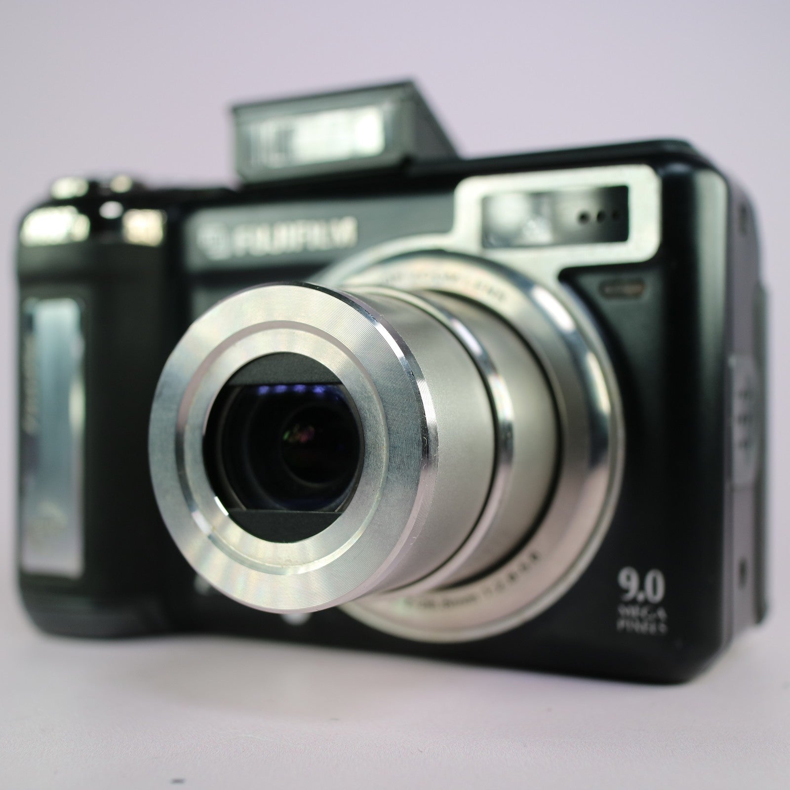 Fujifilm Digital Camera FinePix E900 9.0MP Black Tested