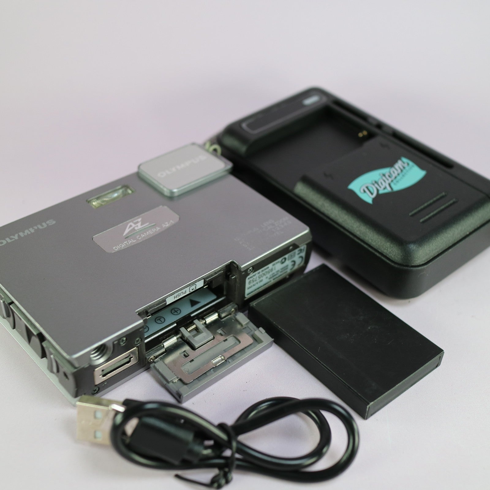 Olympus Digital Camera AZ-1 3.2MP Silver Tested With Battery and Charger
