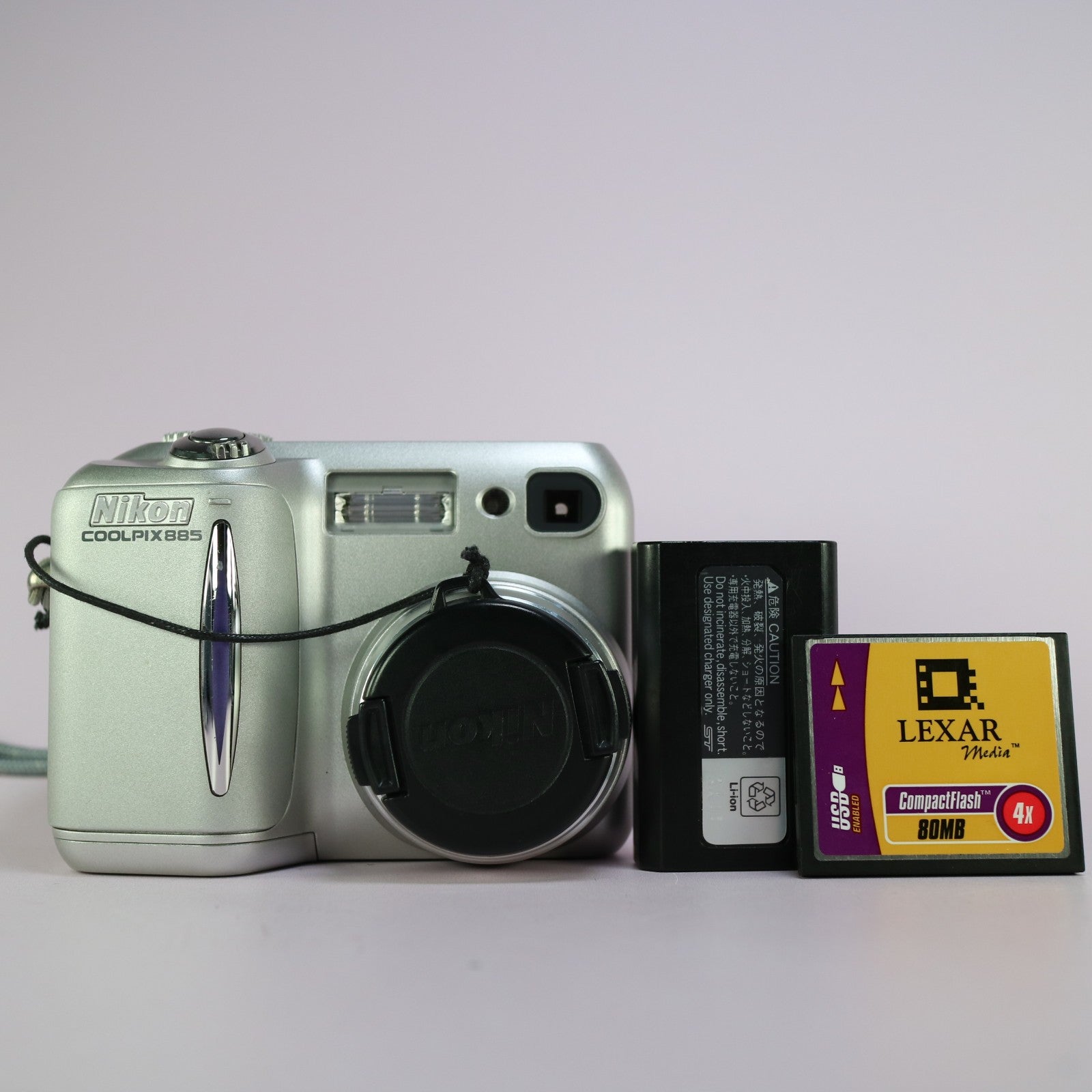 Nikon Digital Camera Coolpix 885 3.2MP Silver Tested
