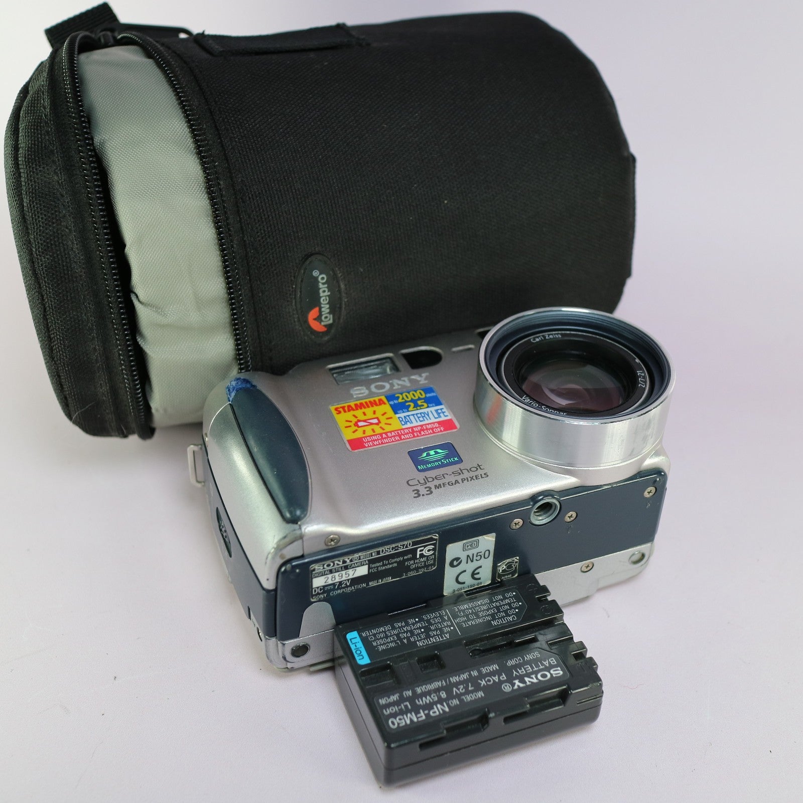 Sony Cybershot DSC-S70 3.3MP Compact Digital Camera Silver Tested