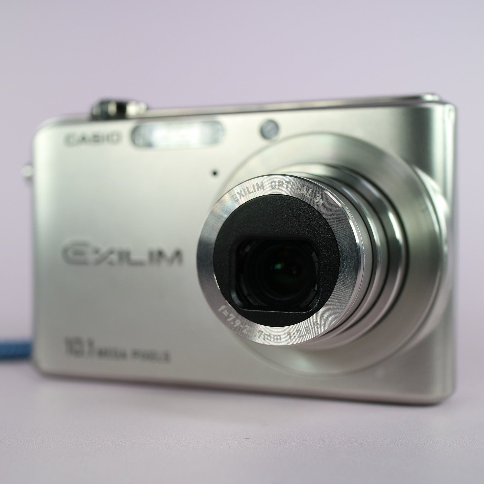 Casio Digital Camera Exilim EX-Z1000 10.1MP Silver Tested w/ Battery + SD