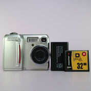 Nikon Digital Camera Coolpix 775 2.1MP Silver Tested