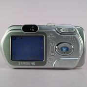Samsung Digimax A7 7.0MP Compact Digital Camera Silver Tested