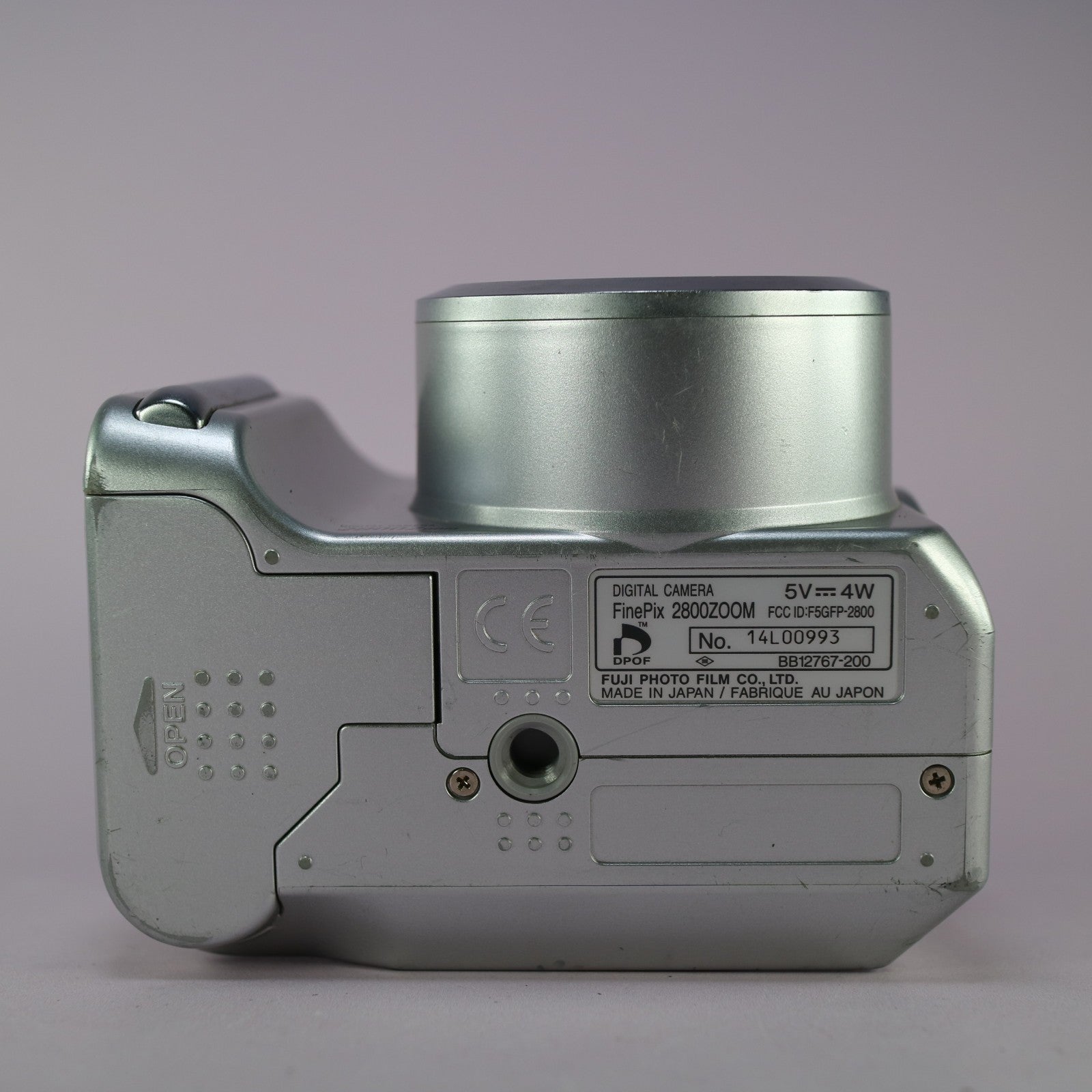 Fujifilm FinePix 2800 Zoom 2.1MP Digital Bridge Camera Silver Tested