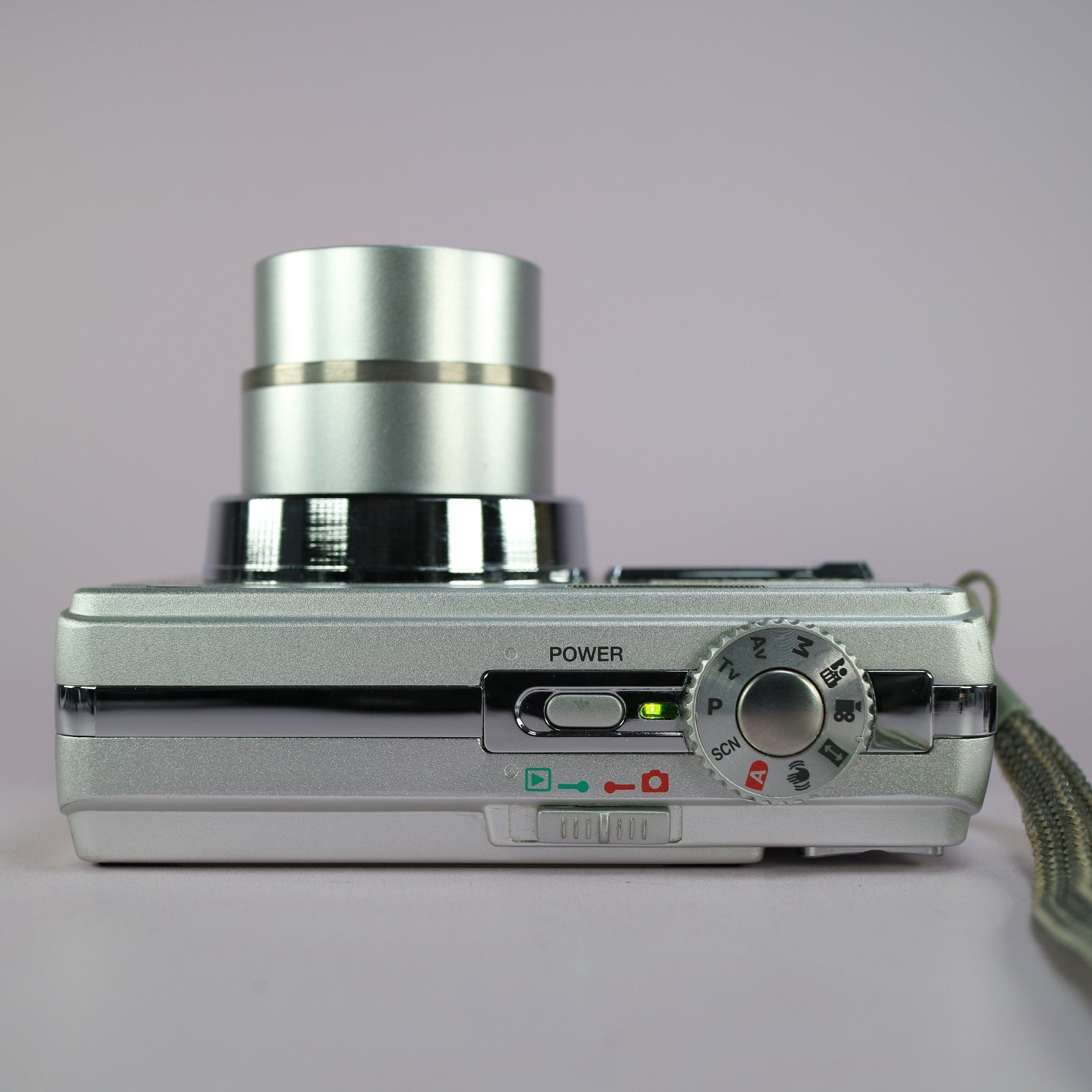 Traveler Digital Camera DC-XZ6 10.1MP Silver Tested