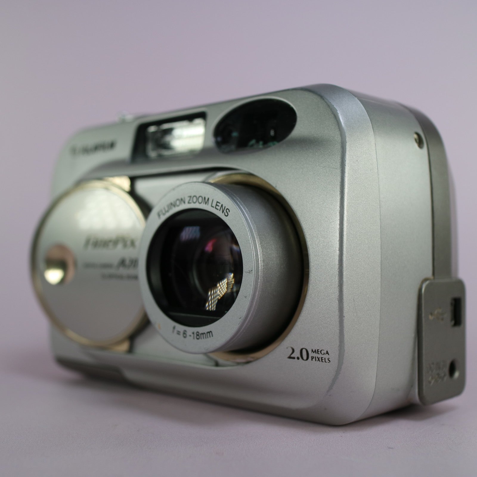 Fujifilm Digital Camera FinePix A204 2.0MP Silver Tested