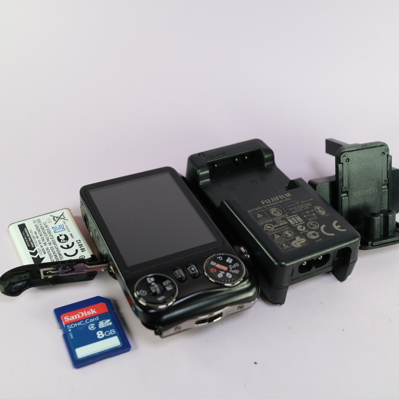 Fujifilm Digital Camera FinePix JX400 16.0MP Black Tested Full Working Set