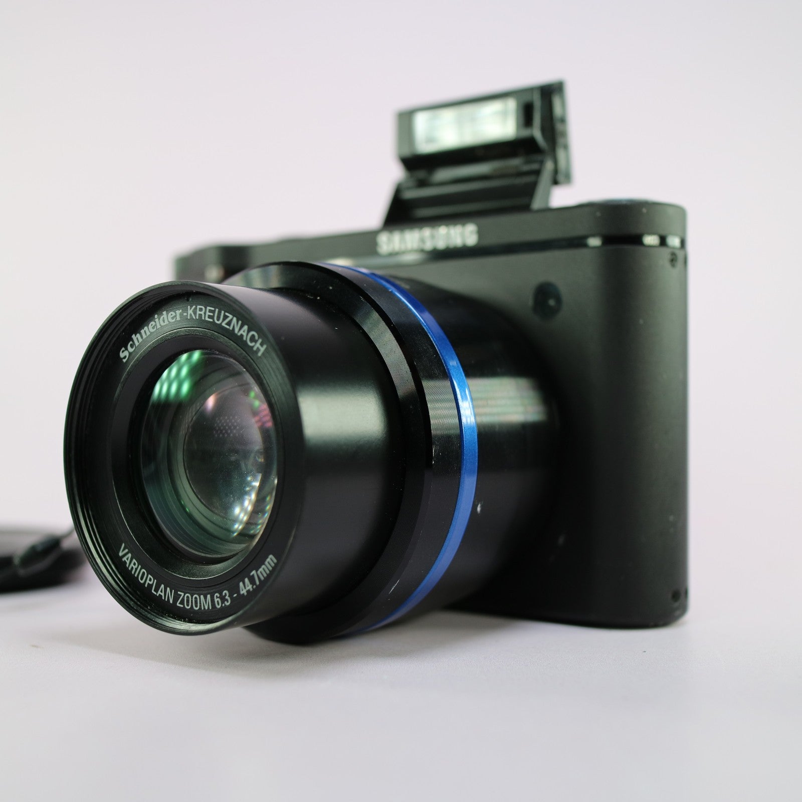 Samsung Digital Camera NV7 7.2MP Black Tested Full Working Set