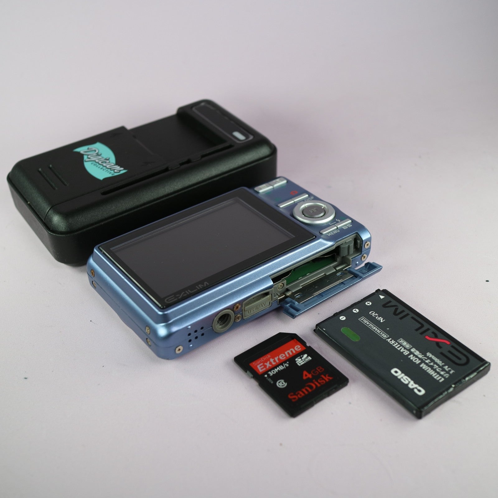 Casio Digital Camera Exilim EX-Z77 7.2MP Blue Tested With Full Working Set