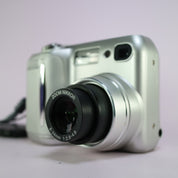 Nikon Digital Camera Coolpix 885 3.2MP Silver Tested
