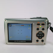 Traveler Digital Camera UW 8 8.0MP Underwater Silver Tested Full Working Set