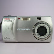 Olympus Digital Camera Camedia D-540 Zoom 3.2MP Silver Tested