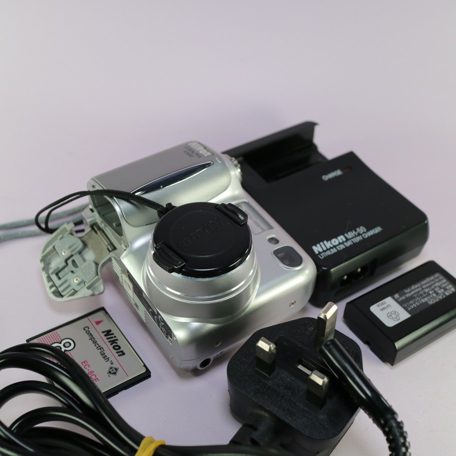 Nikon Digital Camera Coolpix 4300 4.0MP Silver Tested Full Working Set