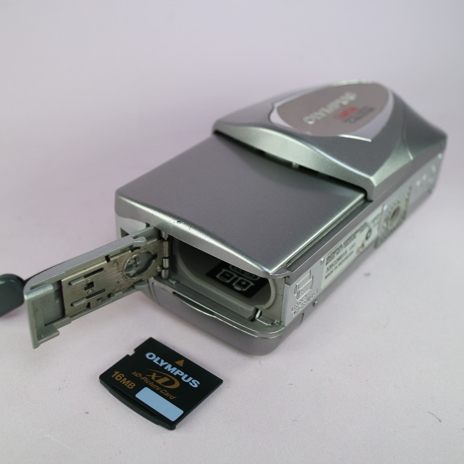 Olympus Digital Camera Camedia C-460 Zoom 4.0MP Silver Tested With xD Card