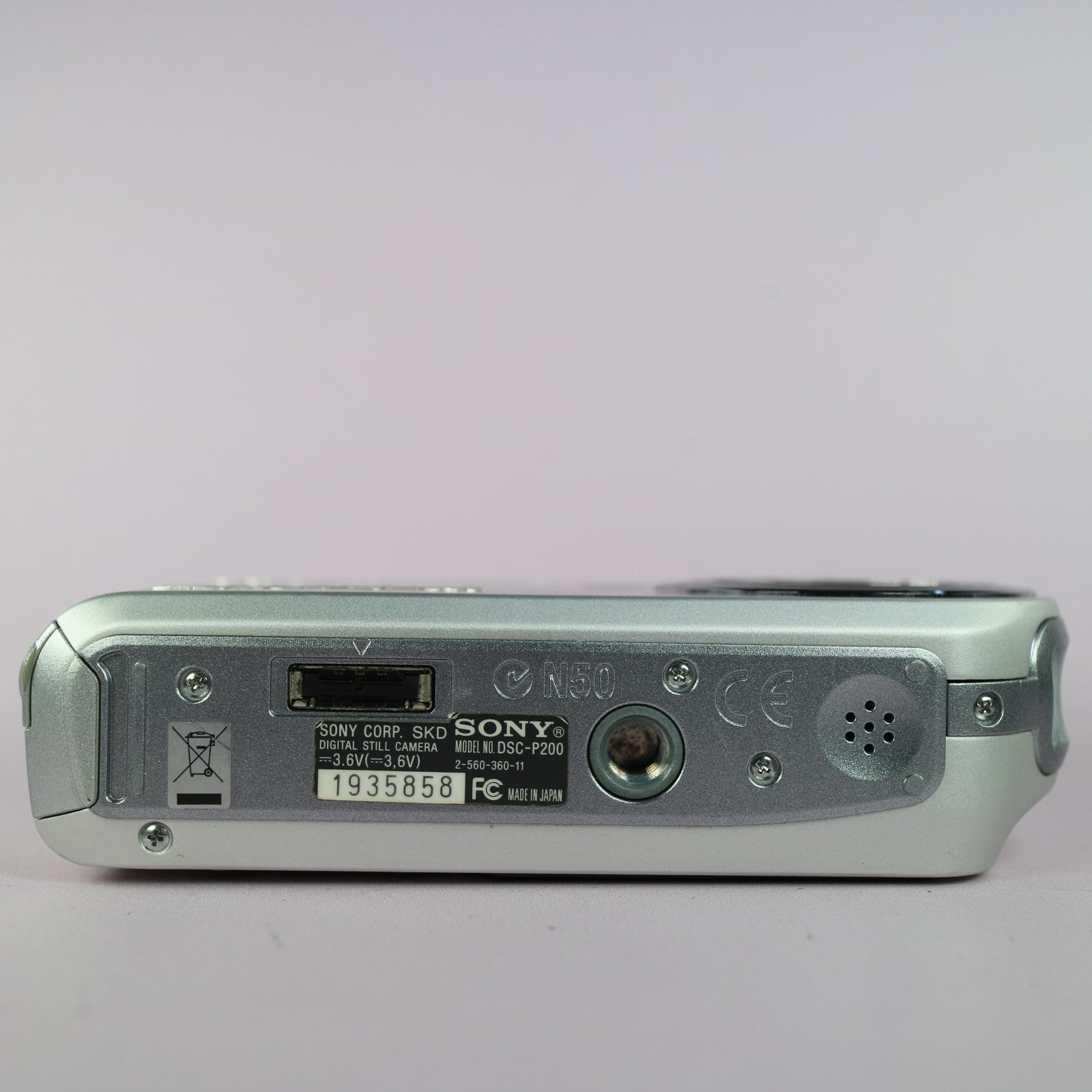 Sony Digital Camera Cybershot DSC-P200 7.2MP Silver Tested Full Set