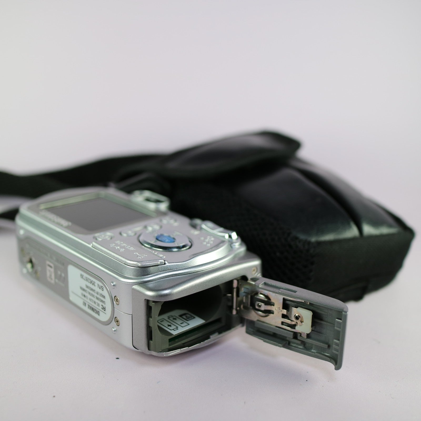 Samsung Digimax A7 7.0MP Compact Digital Camera Silver Tested