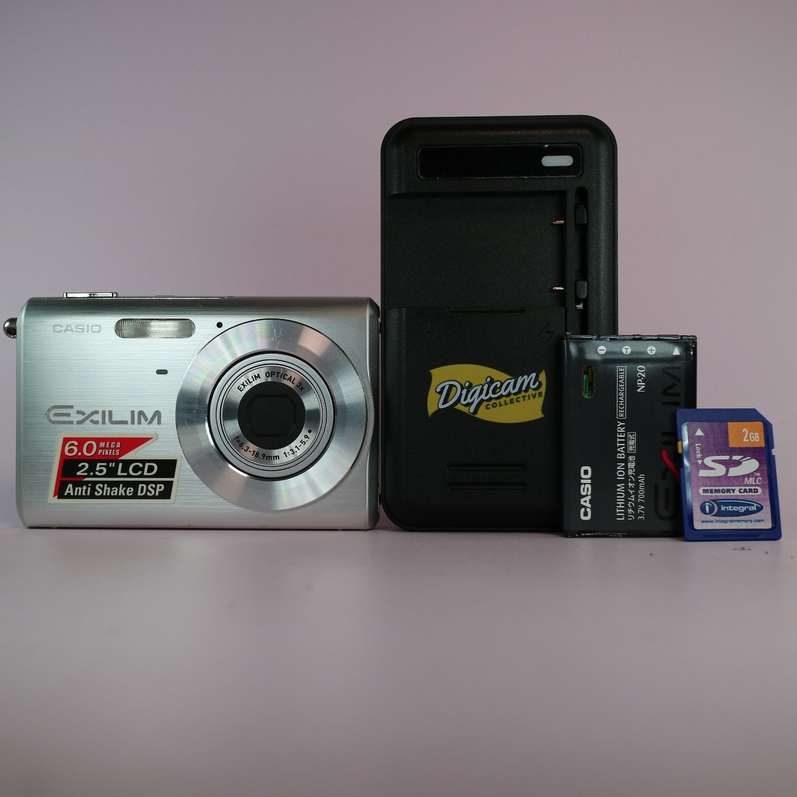 Casio Digital Camera Exilim EX-Z60 6.0MP Silver Tested Full Working Set