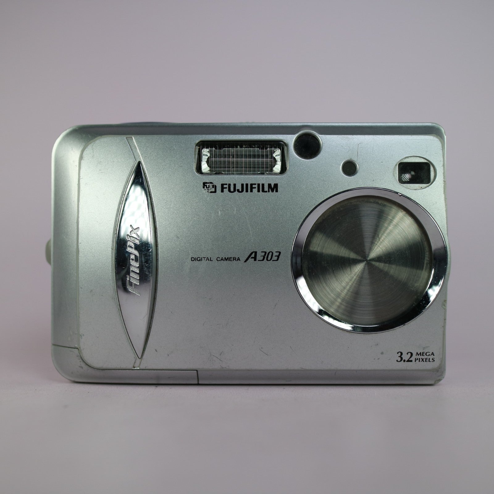 Fujifilm Digital Camera FinePix A303 3.2MP Silver Tested