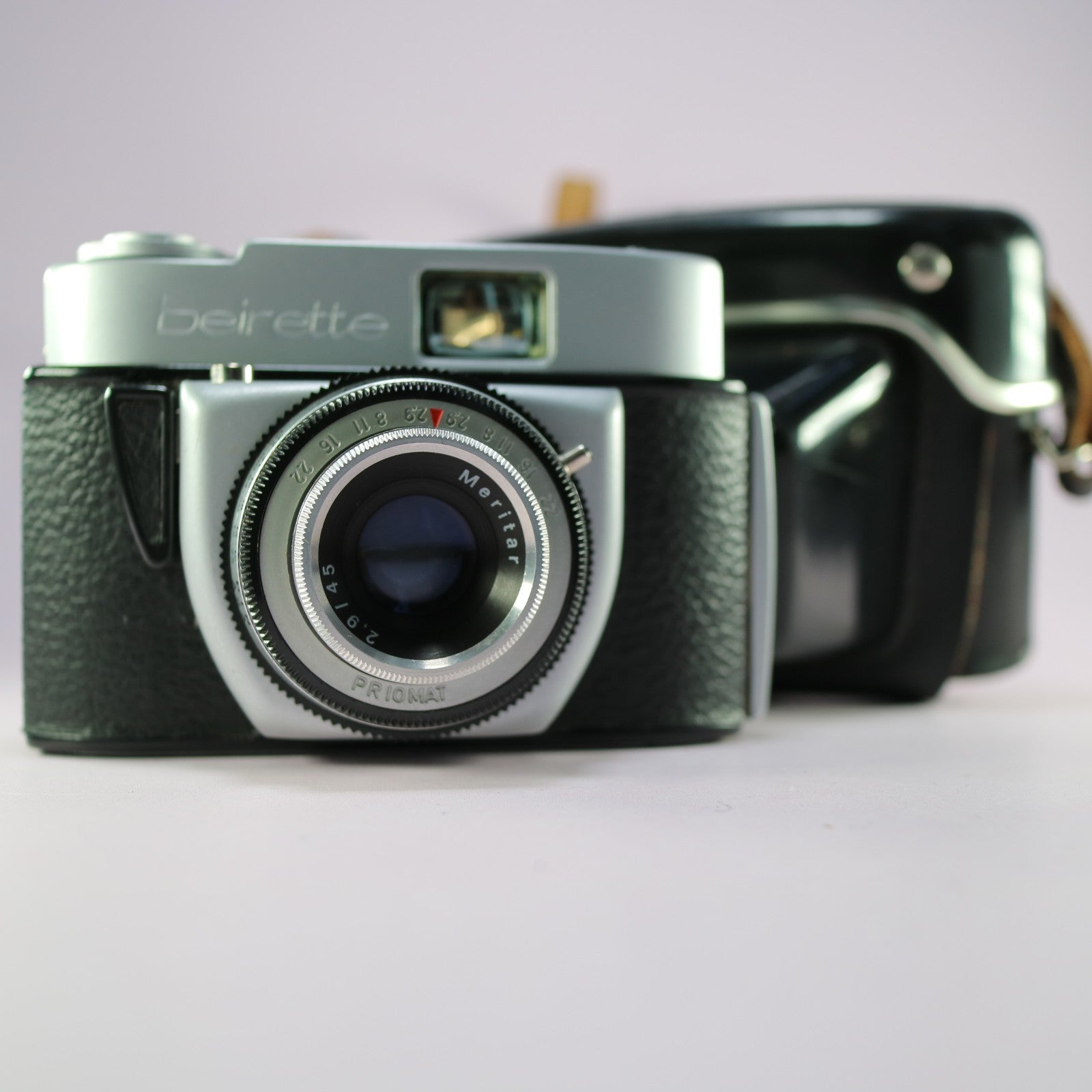 Beier Beirette 35mm Film Camera w/ E. Ludwig Meritar 45mm f/2.9 Silver Tested