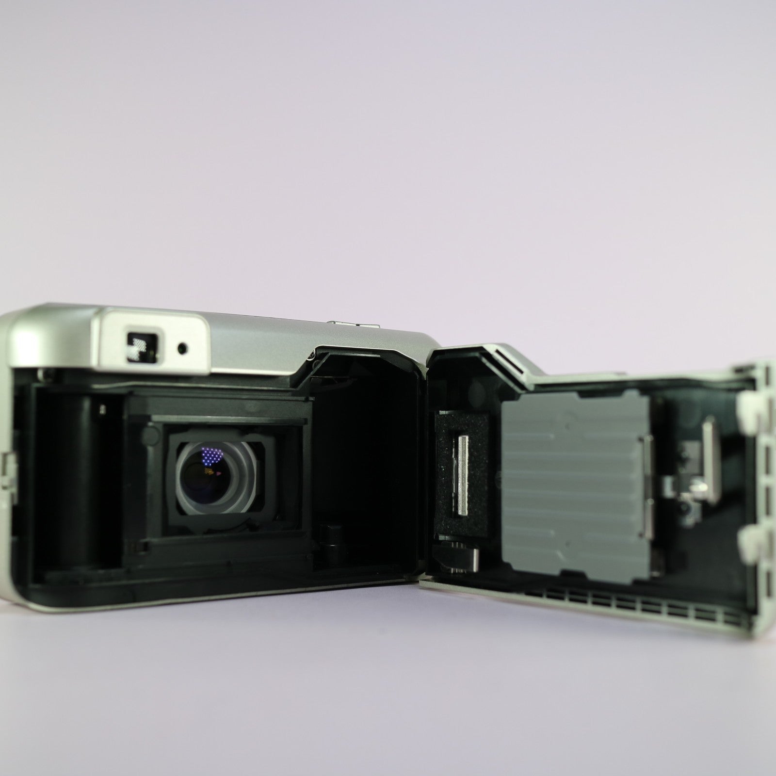 Minolta Zoom 130c 35mm Film Point and Shoot Camera Silver Tested