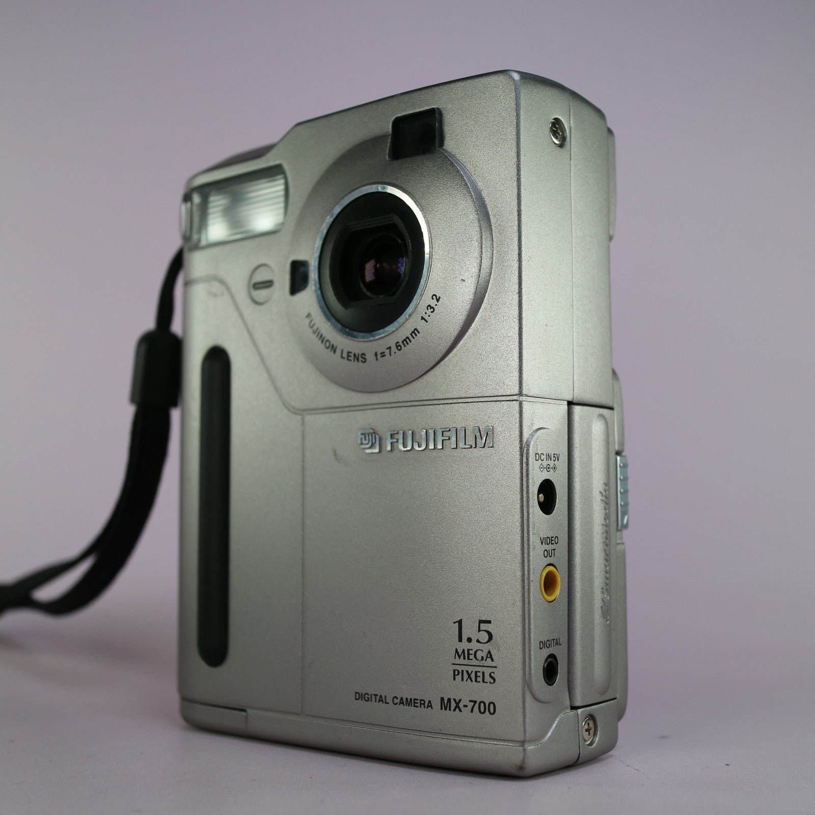 Fujifilm MX-700 1.5MP Compact Digital Camera Silver Tested With Smartmedia Card