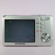 Olympus Digital Camera FE-160 6.0MP Silver Tested With Battery and Charger