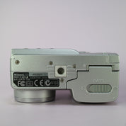 Nikon Digital Camera Coolpix 775 2.1MP Silver Tested