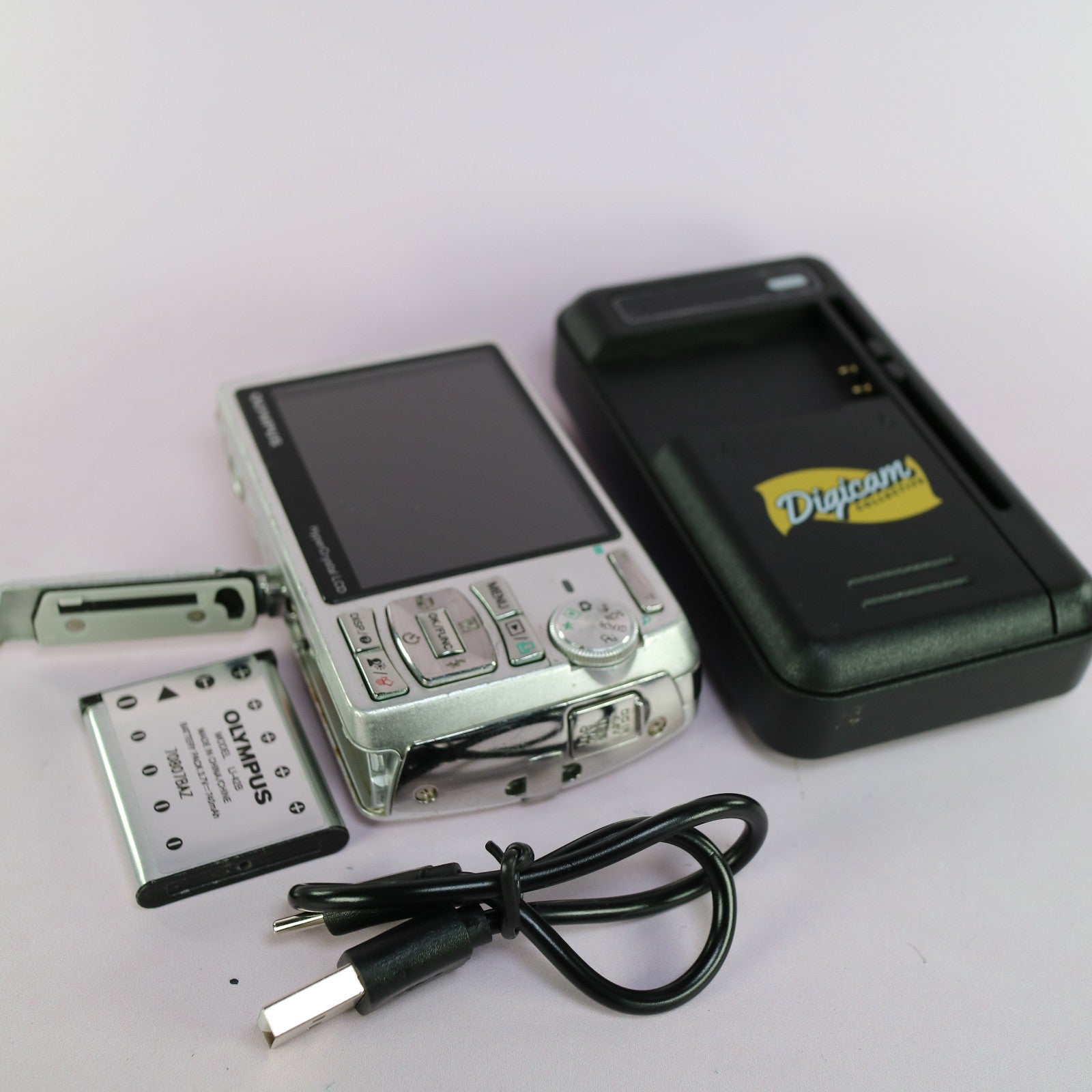 Olympus Digital Camera Mju 820 8.0MP Silver Tested