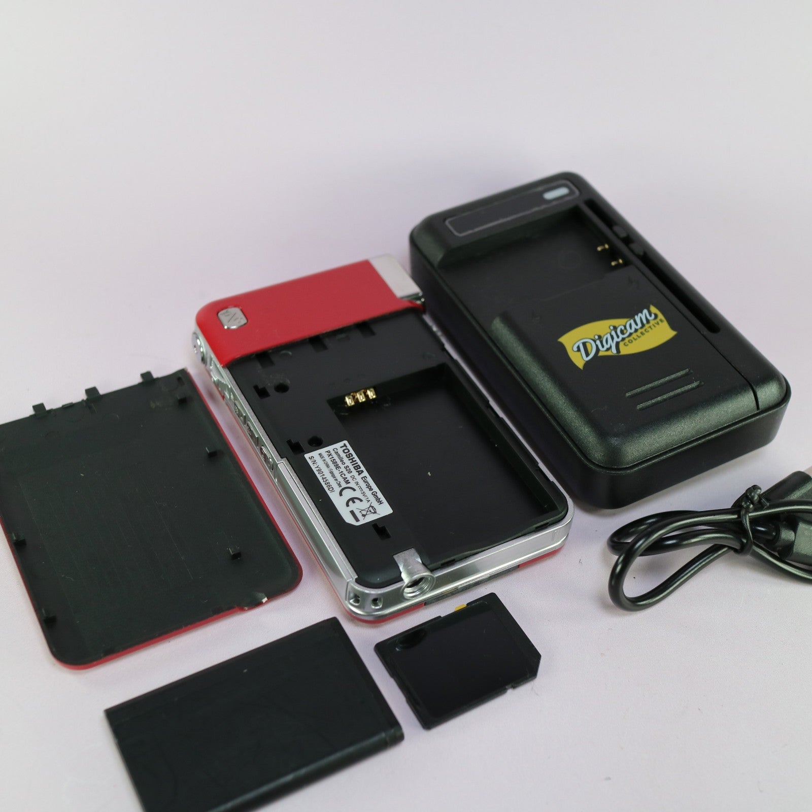 Toshiba Camileo S20 Compact HD Video Camcorder Red Tested Full Working Set