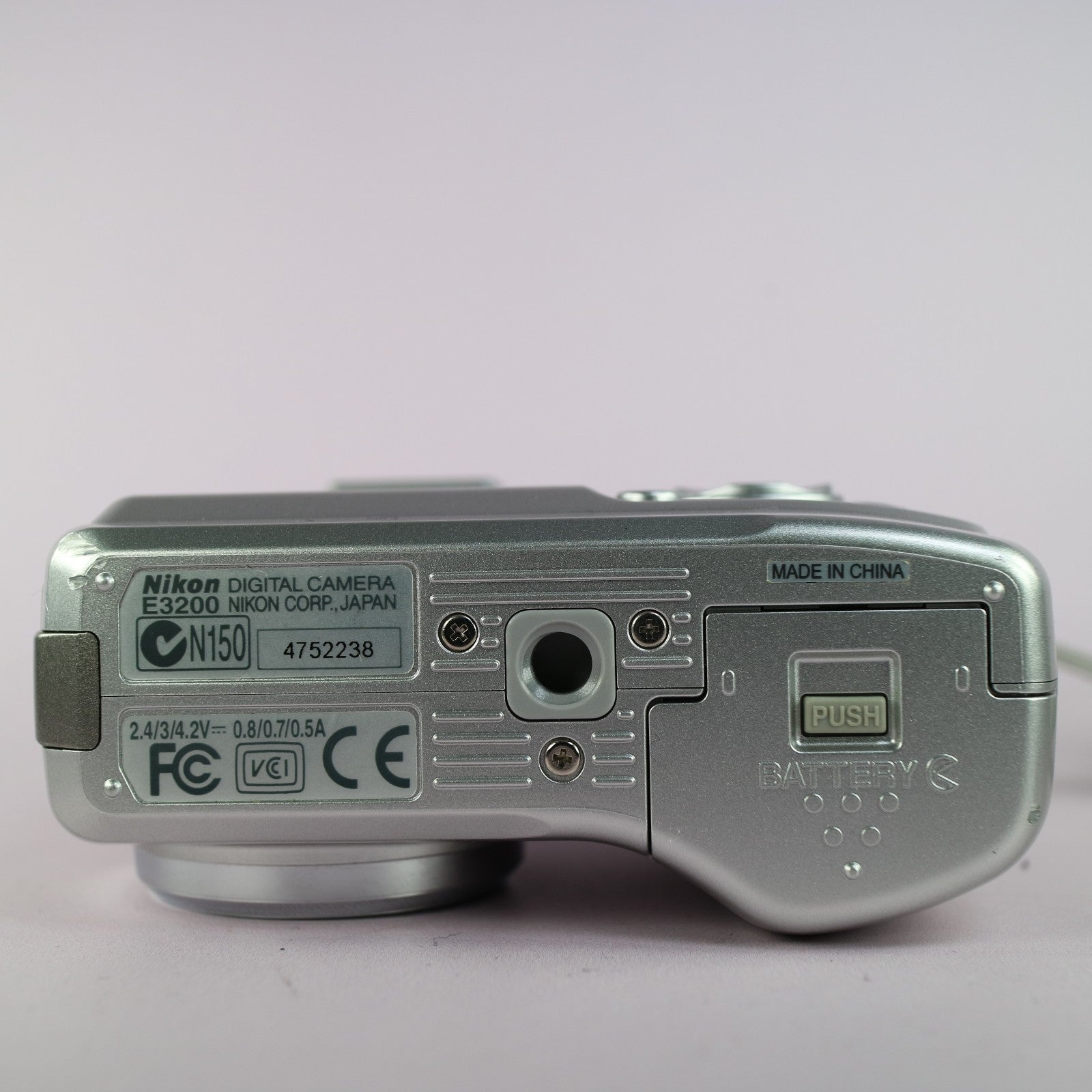 Nikon Digital Camera Coolpix 3200 3.2MP Silver Tested