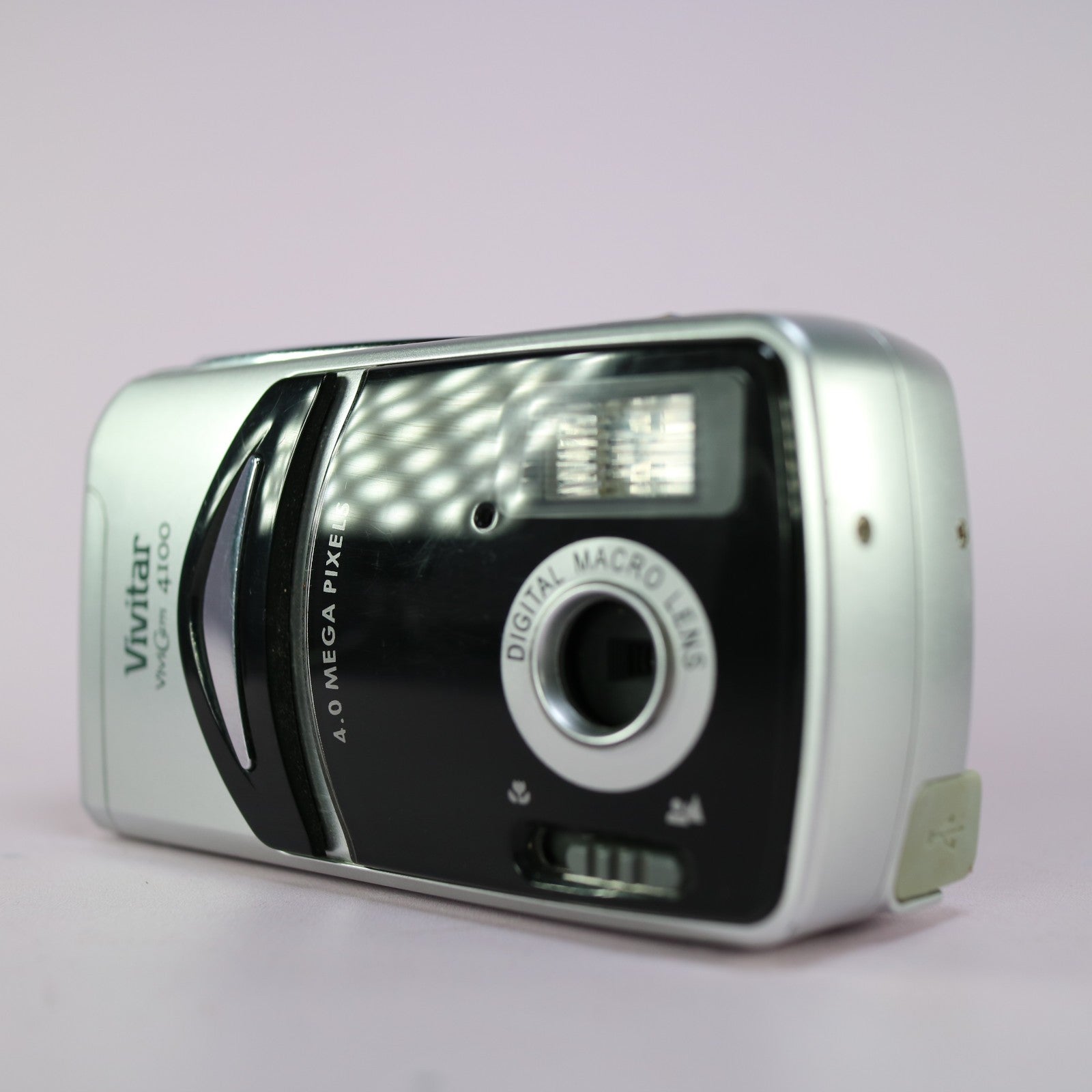 Vivitar Vivicam 4100 4.0MP Compact Digital Camera Black Tested
