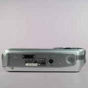 Sony Digital Camera Cybershot DSC-P200 7.2MP Silver Tested Full Set