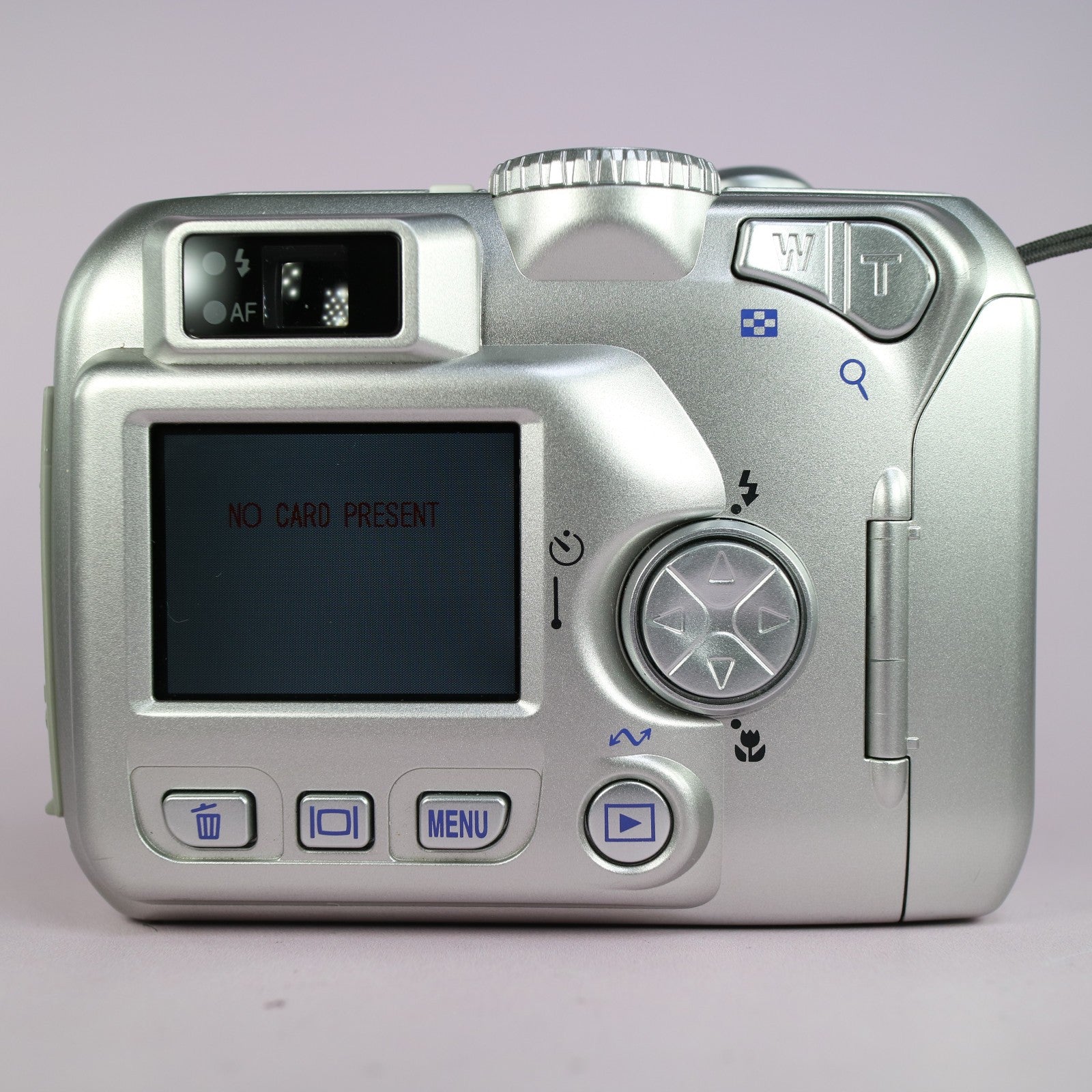 Nikon Digital Camera Coolpix 2100 2.0MP Silver Tested