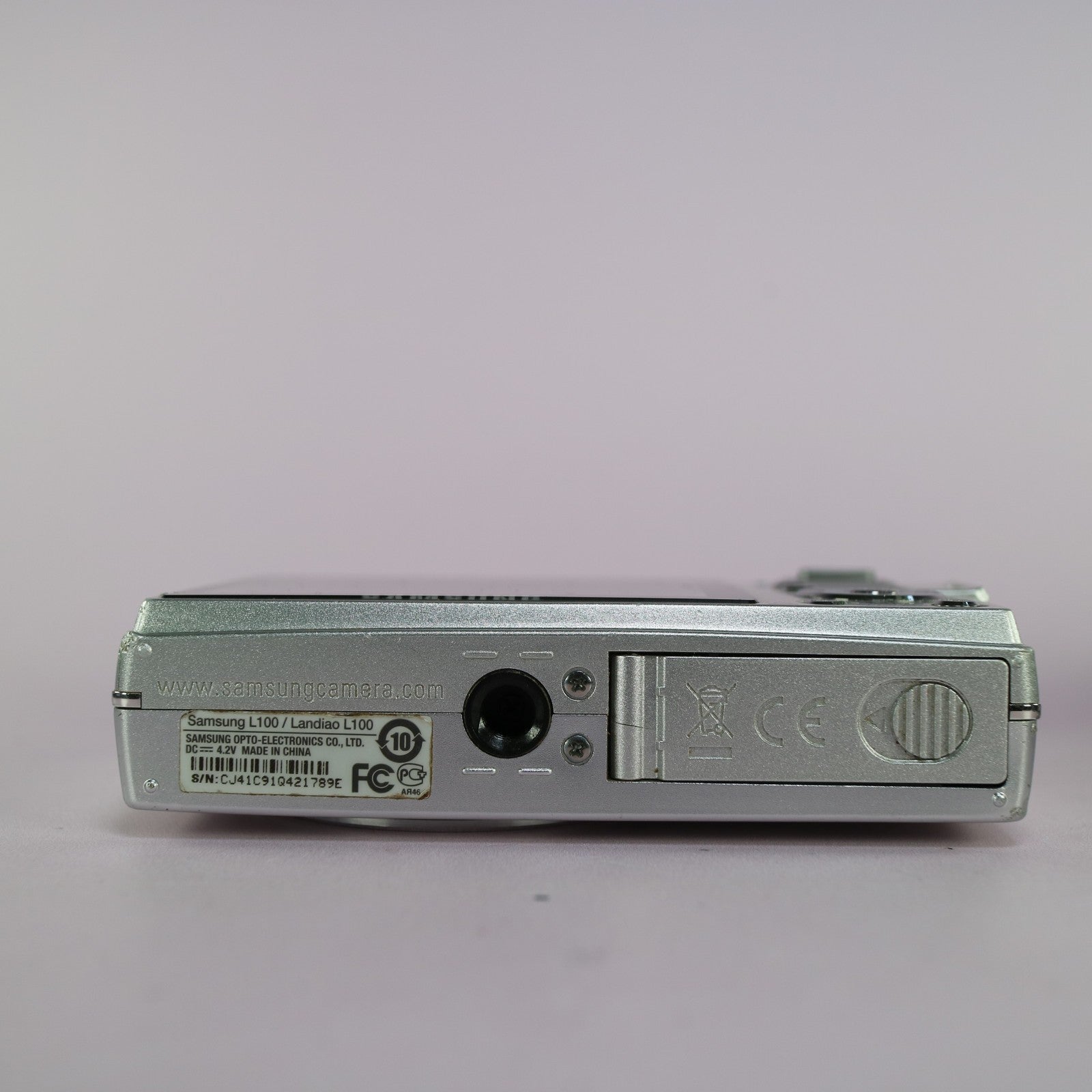 Samsung Digital Camera L100 8.2MP Silver Tested Full Working Set
