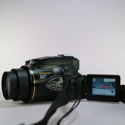 Nikon Digital Bridge Camera Coolpix 8700 8.0MP Flip Screen Black Tested Full Set