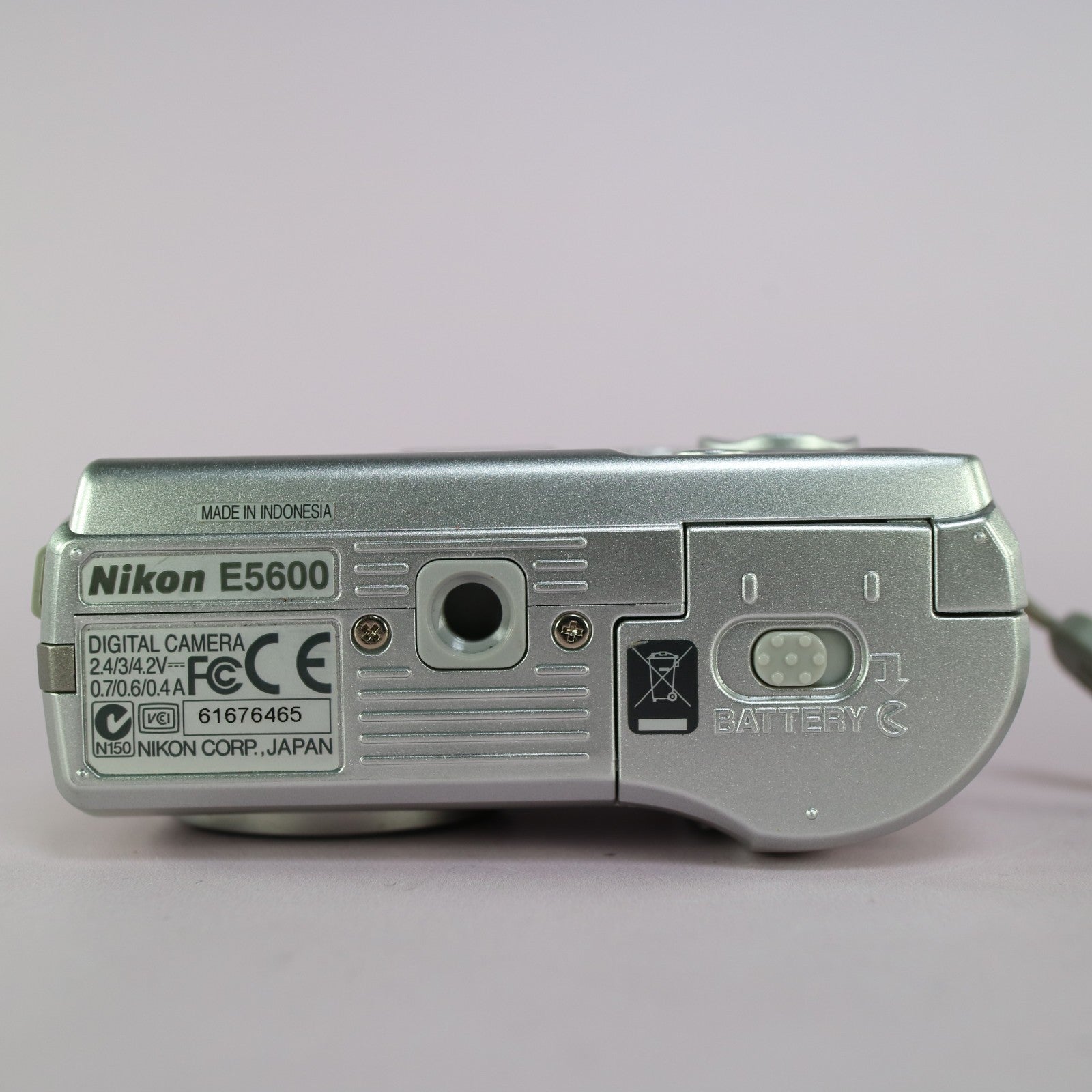 Nikon Digital Camera Coolpix 5600 5.1MP Silver Tested