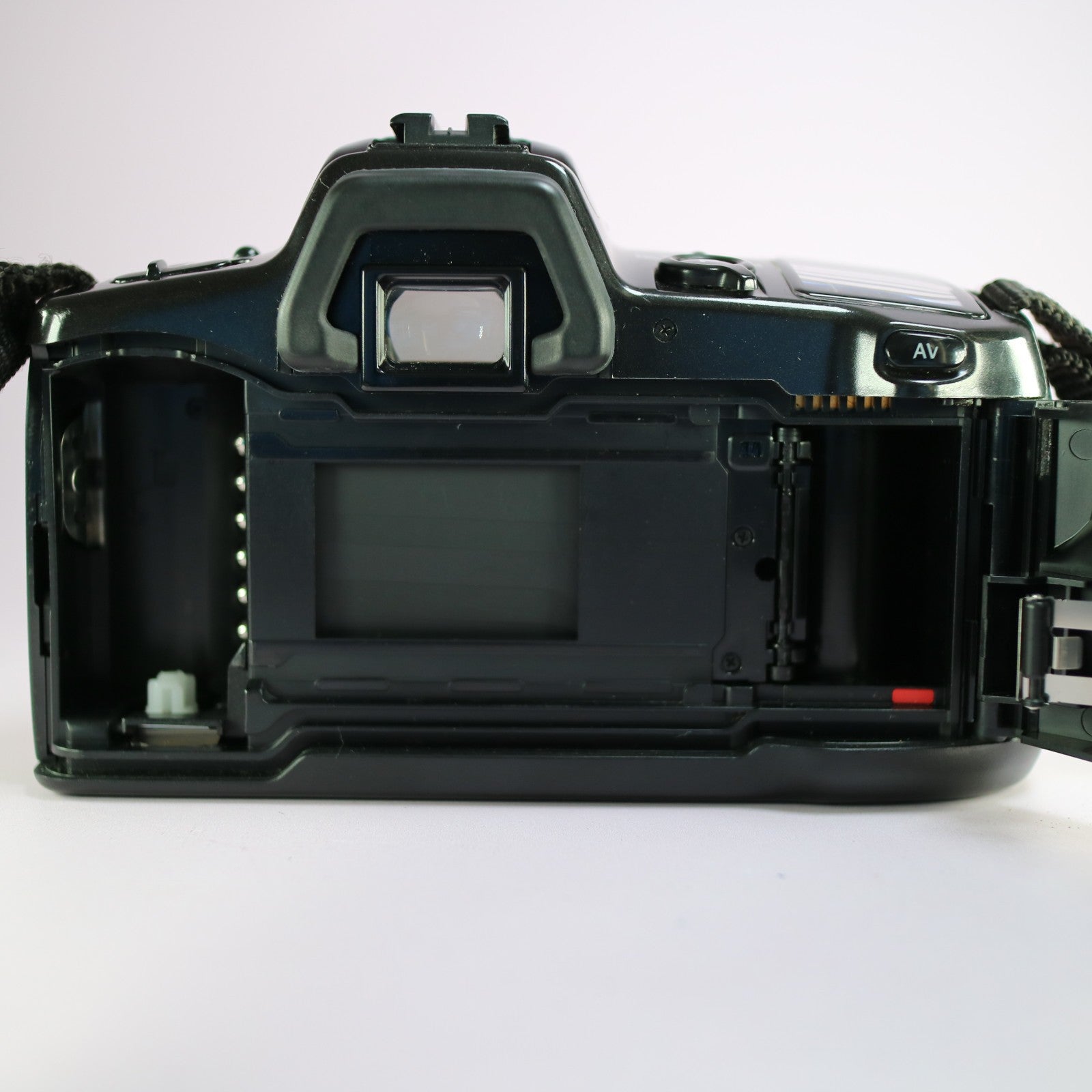 Minolta Dynax 500si 35mm SLR Camera Black w/ Sigma 28-70mm f/3.5-4.5 Lens Tested