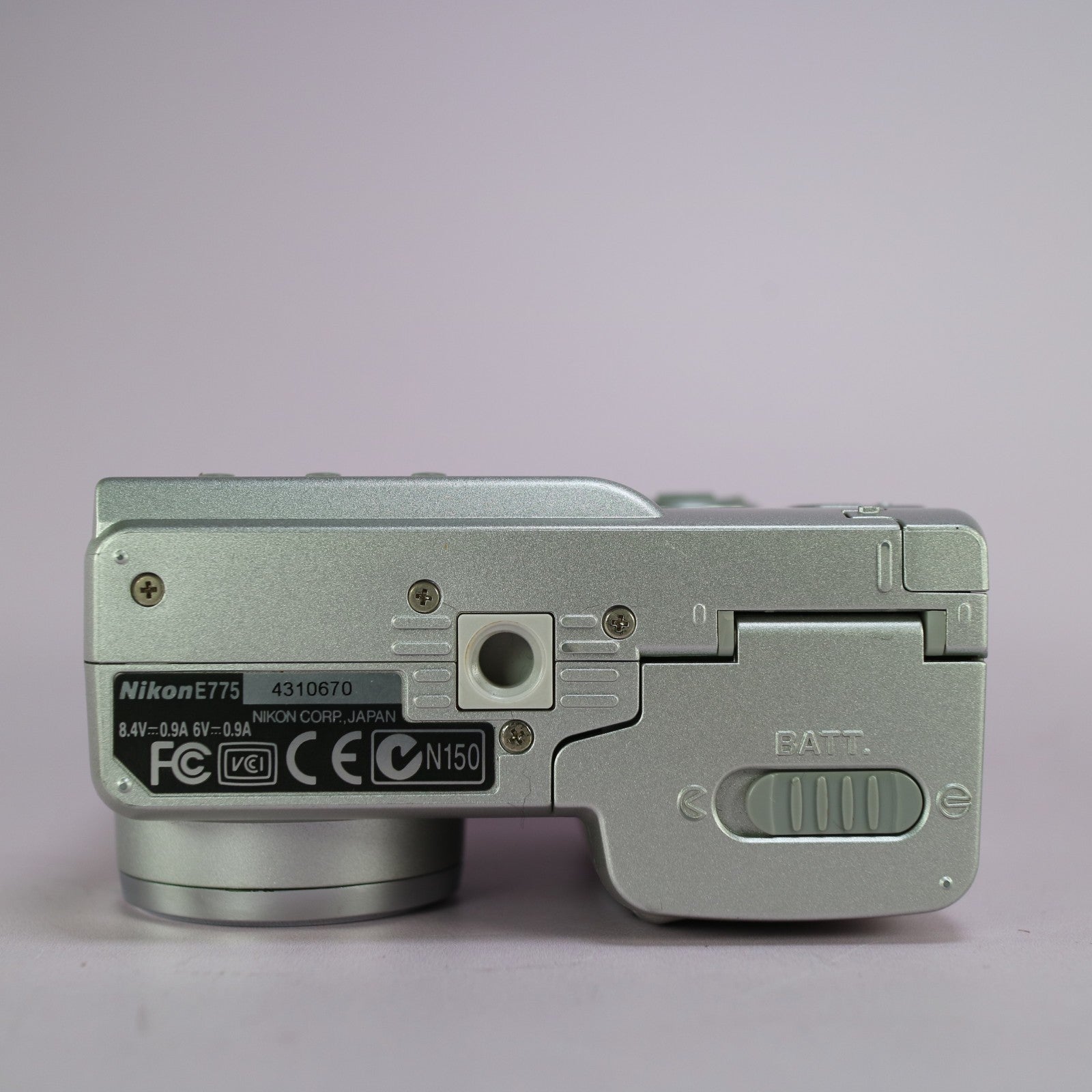 Nikon Digital Camera Coolpix 775 2.1MP Silver Tested