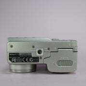 Nikon Digital Camera Coolpix 775 2.1MP Silver Tested