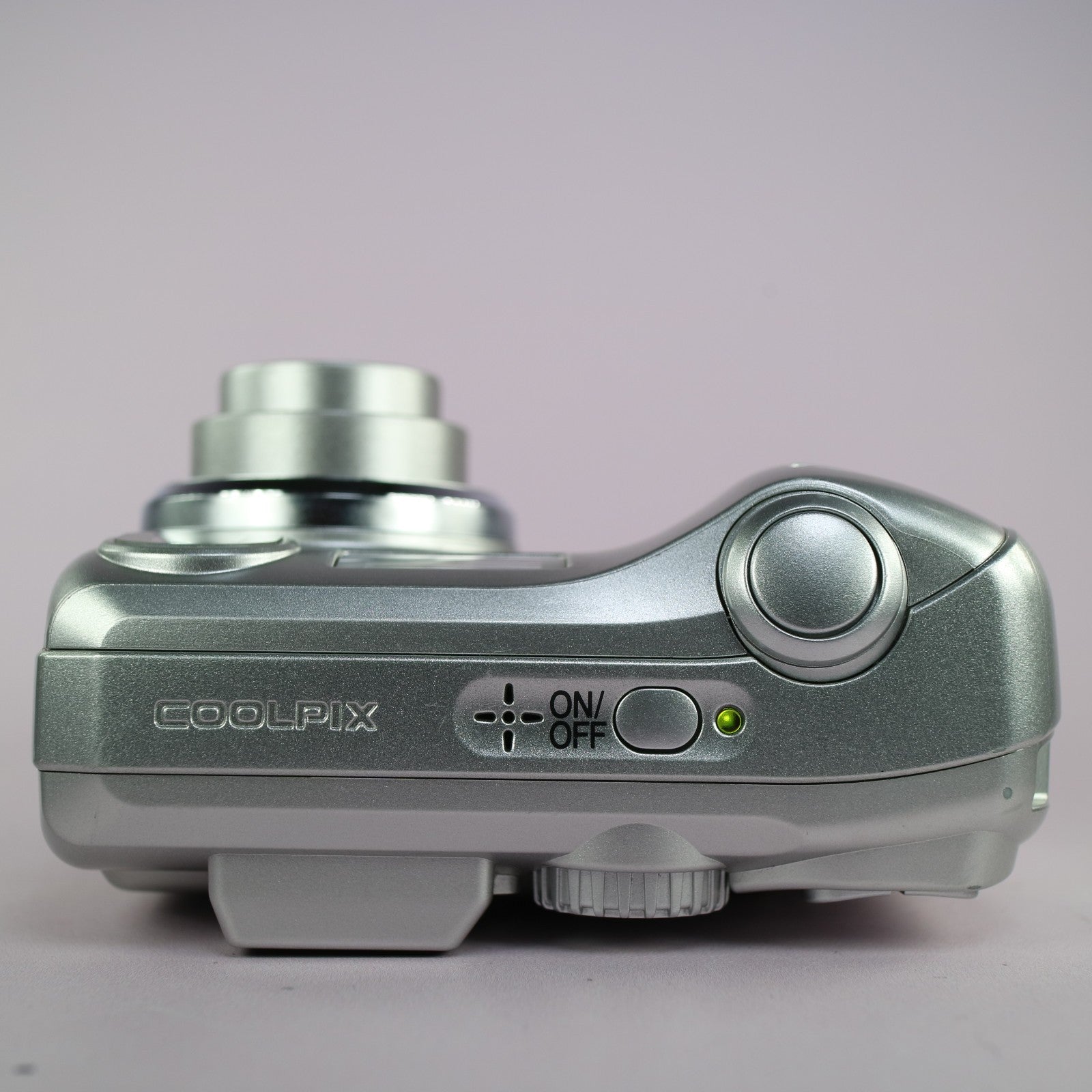 Nikon Digital Camera Coolpix 2200 2.0MP Silver Tested