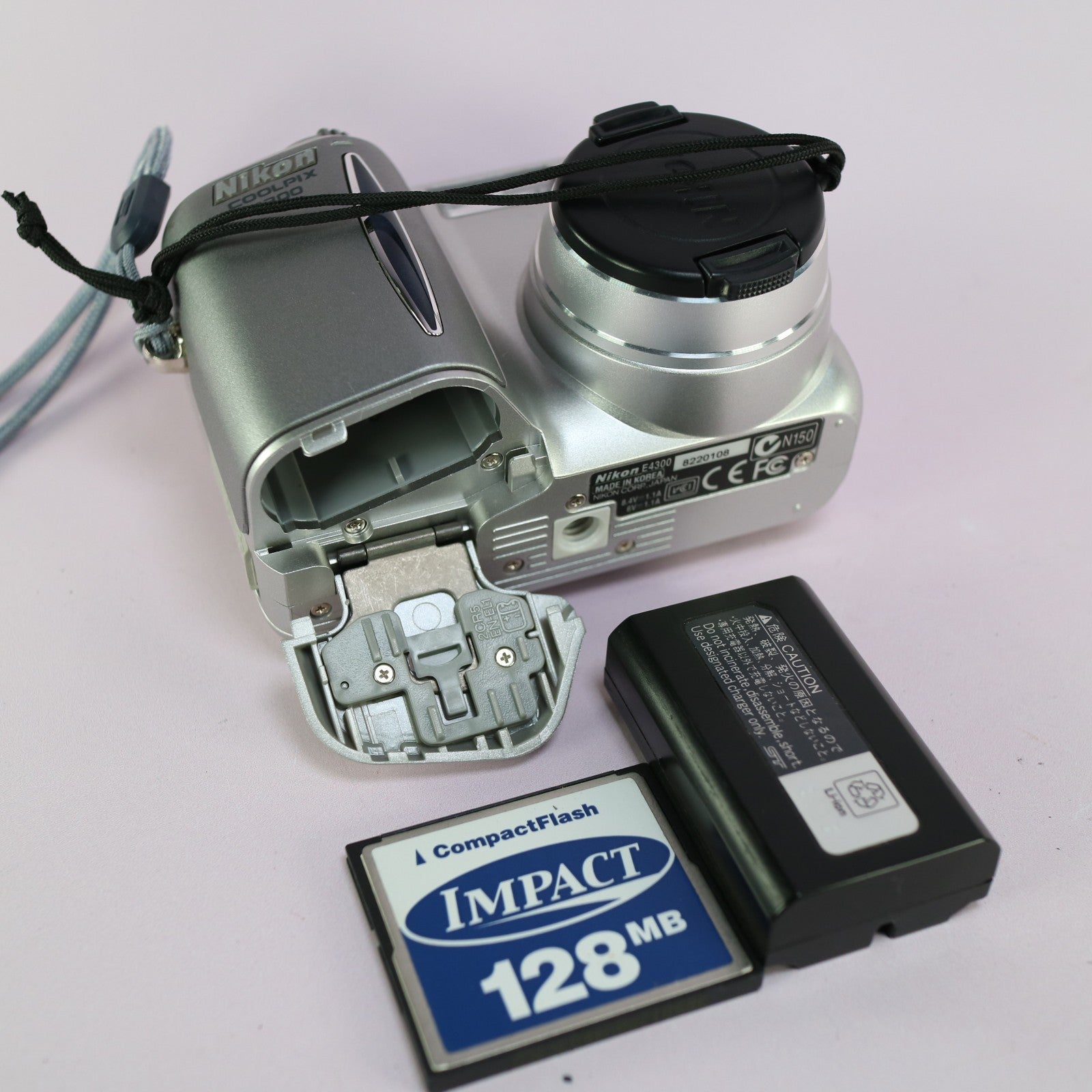 Nikon Digital Camera Coolpix 4300 4.0MP Silver Tested
