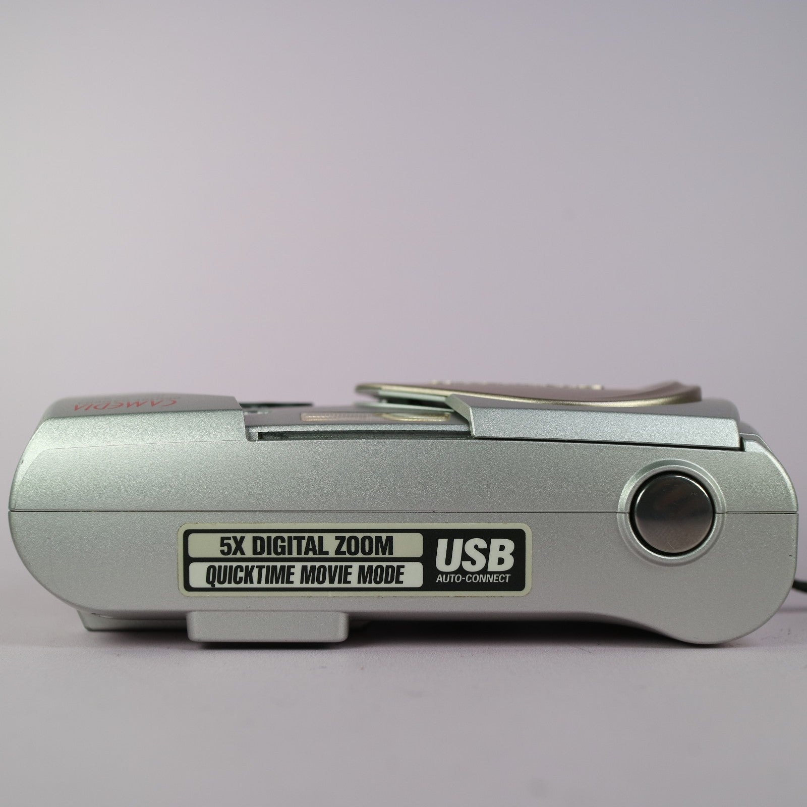 Olympus Digital Camera Camedia Brio D-230 2.0MP Silver Tested With SM Card