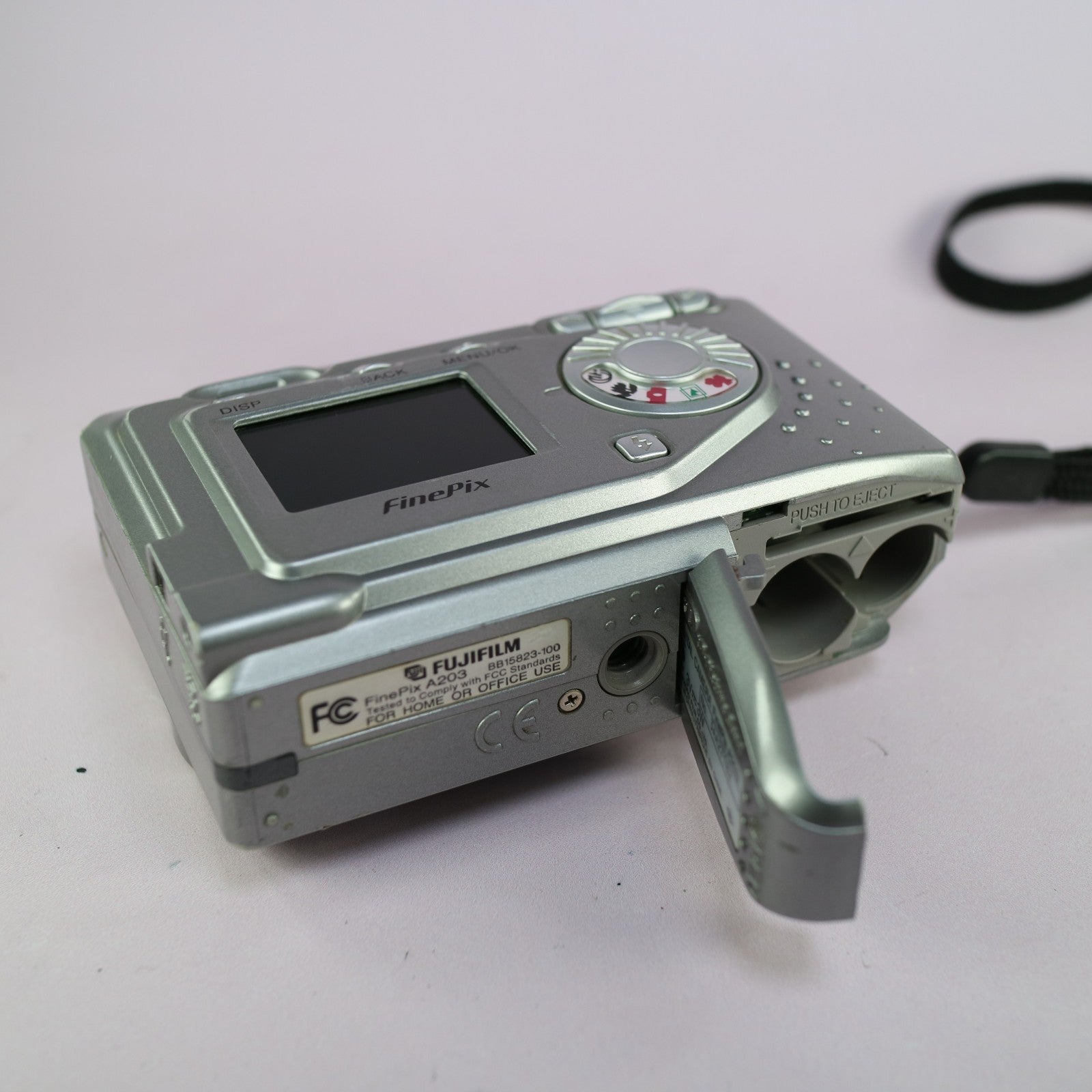 Fujifilm FinePix A203 2.0MP Compact Digital Camera Silver Tested