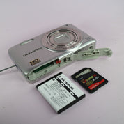 Olympus Digital Camera VG-120 14.0MP Silver Tested Full Working Set