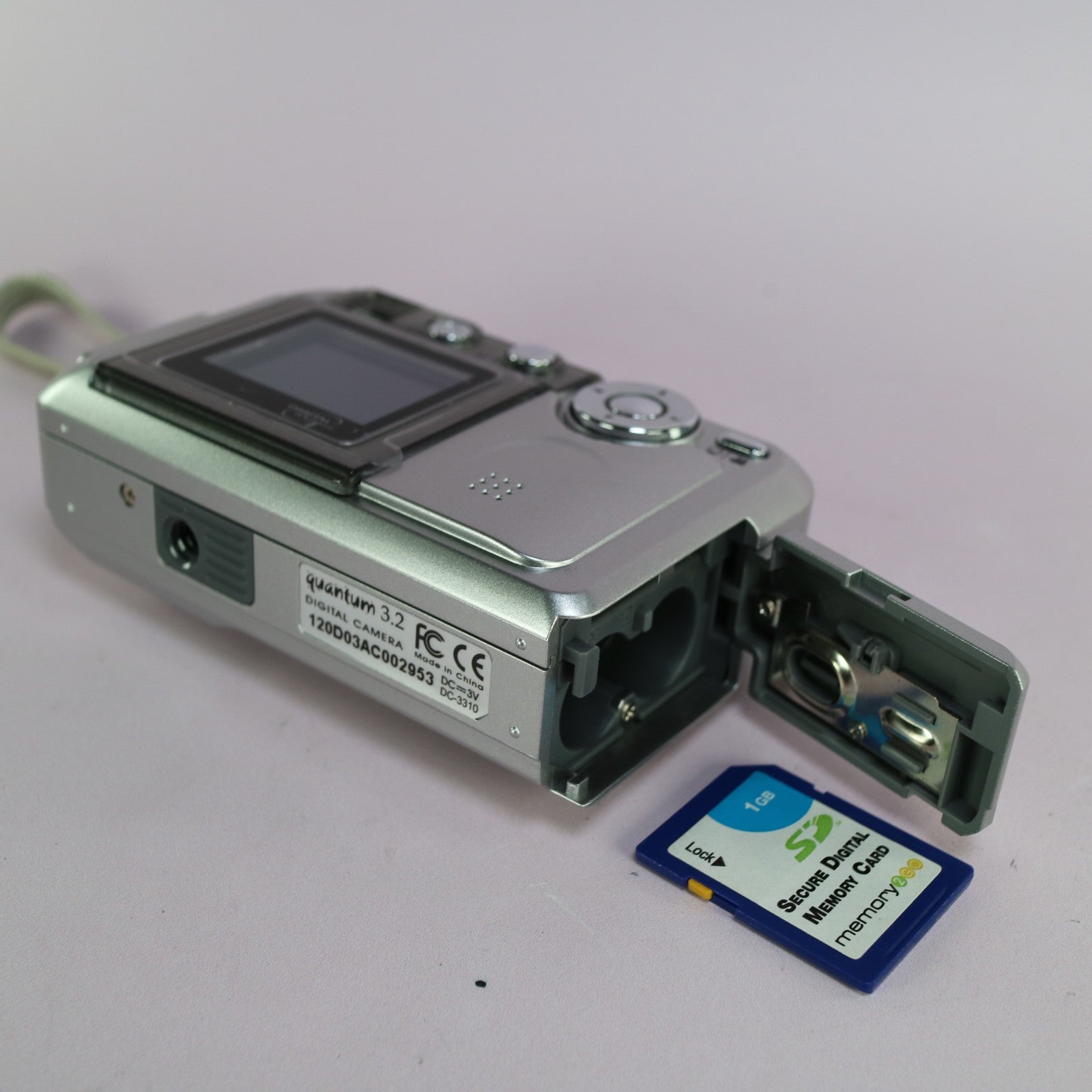 Digital Dream Digital Camera Quantum 3.2 3.2MP Silver Tested